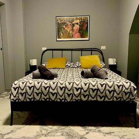 Modern City Center Apartment 贝内文托 外观 照片