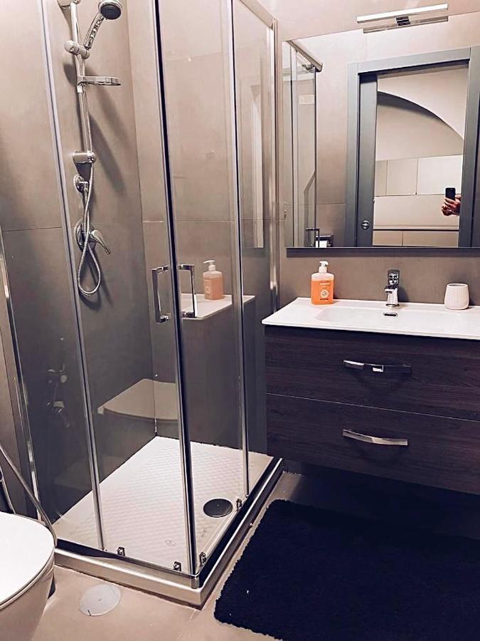 Modern City Center Apartment 贝内文托 外观 照片